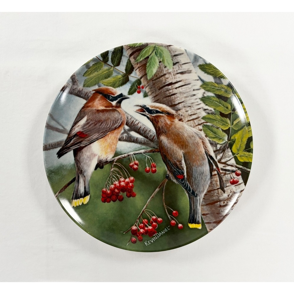 Vintage 1987 Edwin M Knowles The Cedar Waxwing Bird Plate Kevin Daniel 8.5"
